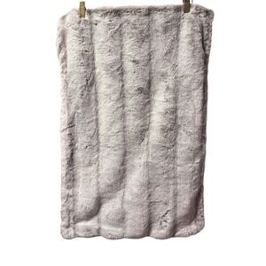 FRYE Plush Faux Fur Pillow Shams set of 2 Soft Cozy Warm Gray Luxurious